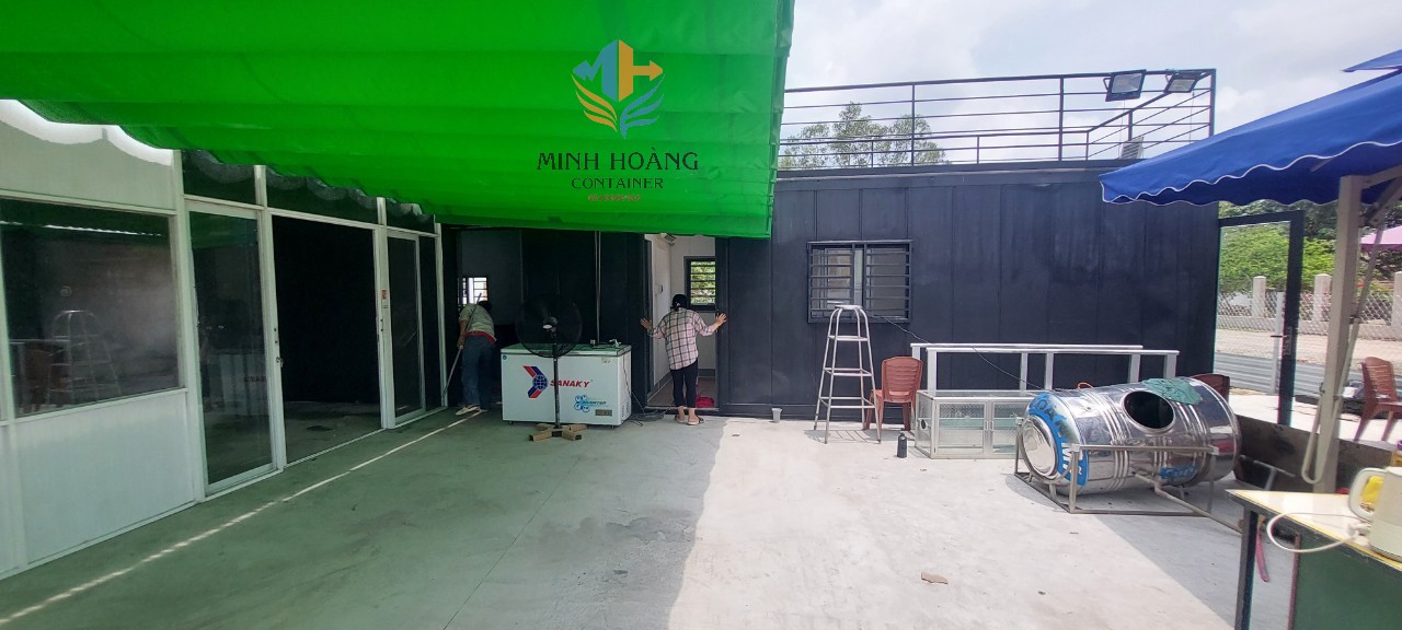 Combo Nhà Container 2x40 feet đen khung kính tại Vũng Tàu